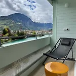 Hop Apartments & Suites